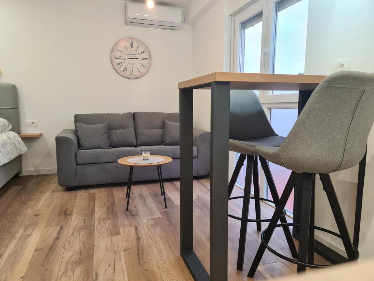 Apartment Mara&Padrona Zadar Extérieur photo